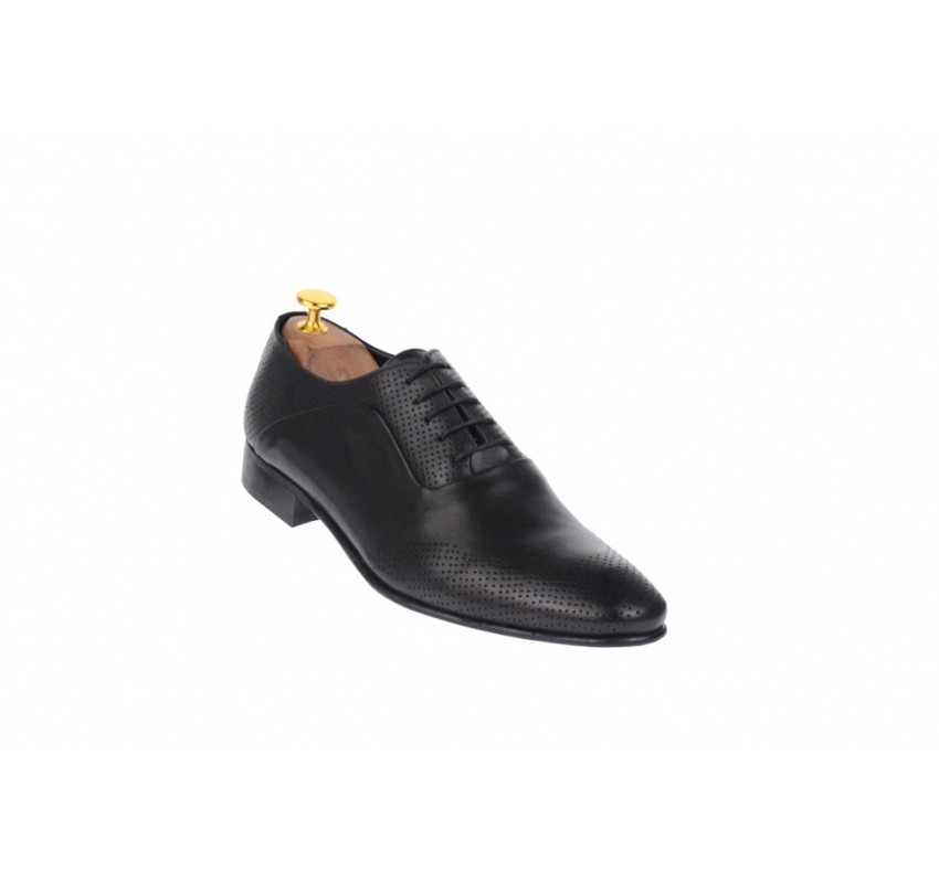 Pantofi barbati office, eleganti din piele naturala, cu perforatii, marimea 42 - 587N