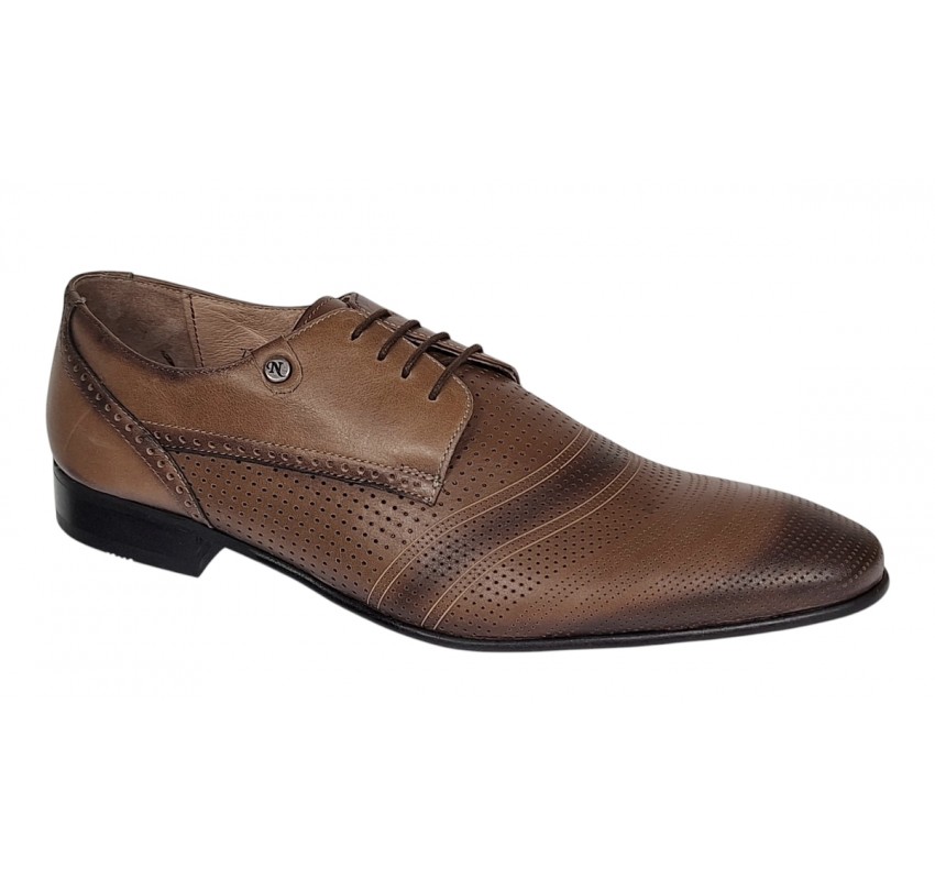 Pantofi barbati eleganti din piele naturala cu perforatii - Marimea 44 - 730NIS Pantofi barbati eleganti din piele naturala cu perforatii - Marimea 44 - 730NIS