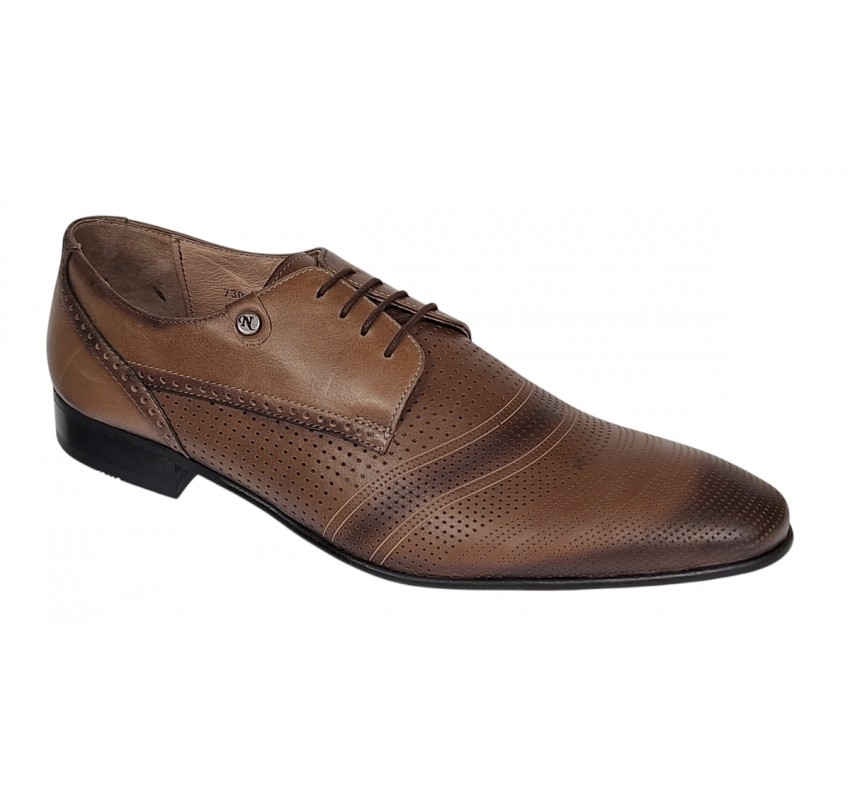 Pantofi barbati eleganti din piele naturala cu perforatii - Marimea 44 - 730NIS Pantofi barbati eleganti din piele naturala cu perforatii - Marimea 44 - 730NIS