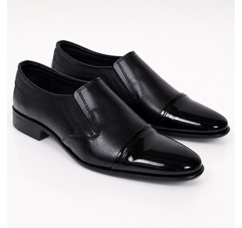 Pantofi bărbați negri din piele naturala, fără șiret, cu vârf lăcuit și design elegant – 818MODN