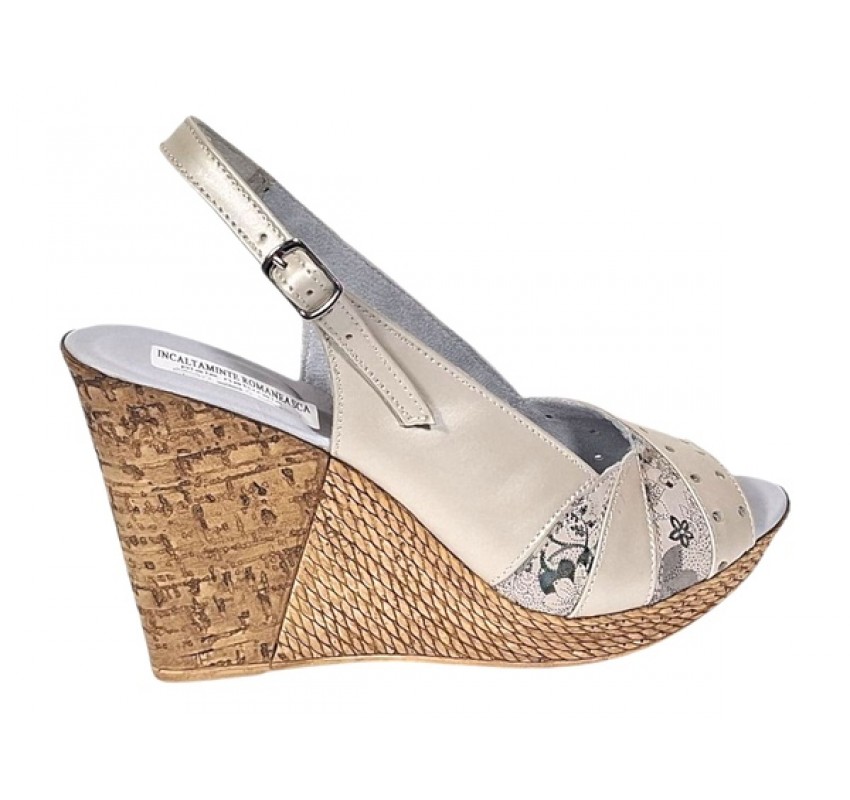 Sandale dama din piele naturala cu platforme de 10cm Crem Sidefat Floral BVS47CXF