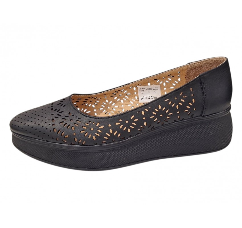 Pantofi dama negri din piele naturala perforata cu talpa ortopedica CL230N