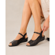 Sandale dama negre din piele naturala, cu platforma joasa si perforatii florale Elviora CLP02N