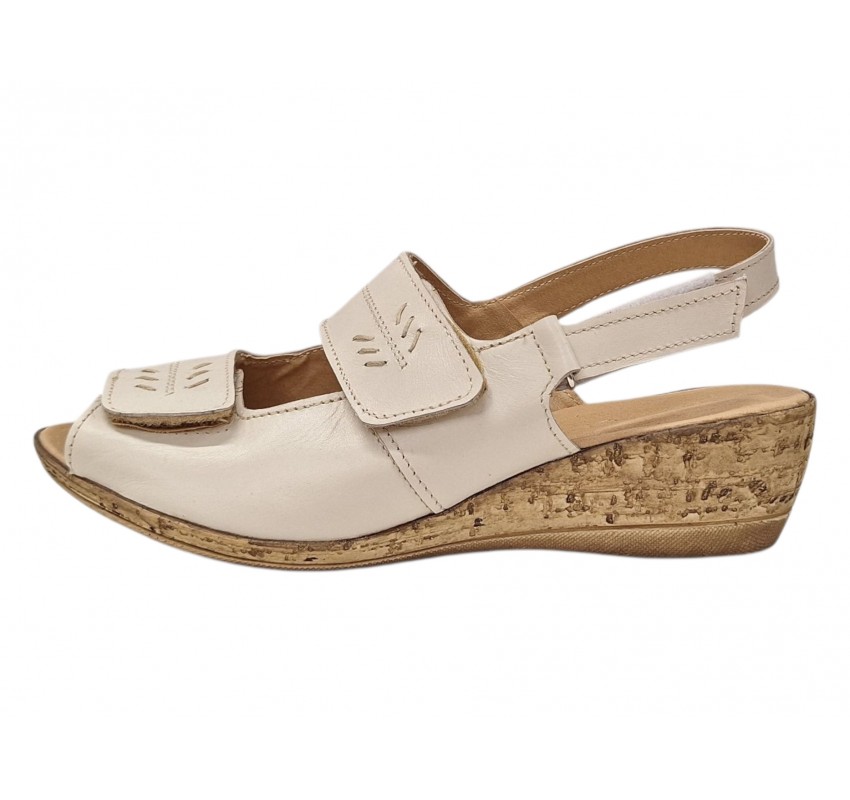 Sandale dama bej din piele naturala cu talpa ortopedica si inchidere velcro CLP10BEJ