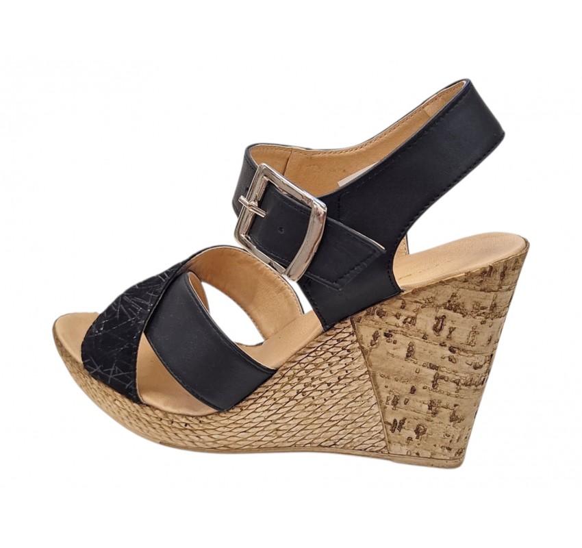 Sandale dama negre din piele naturala cu platforma wedge si catarama CLP14N