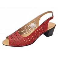Sandale dama rosii din piele naturala, perforate, cu toc mediu si bareta la spate CP431R