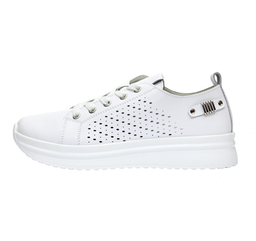 Pantofi dama casual din piele naturala cu perforatii - Latiffa Alb GSK3052A Pantofi dama casual din piele naturala cu perforatii - Latiffa Alb GSK3052A
