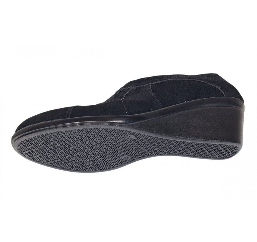 Botine dama negre din piele naturala intoarsa cu platforme de 5 cm - Mira Velur