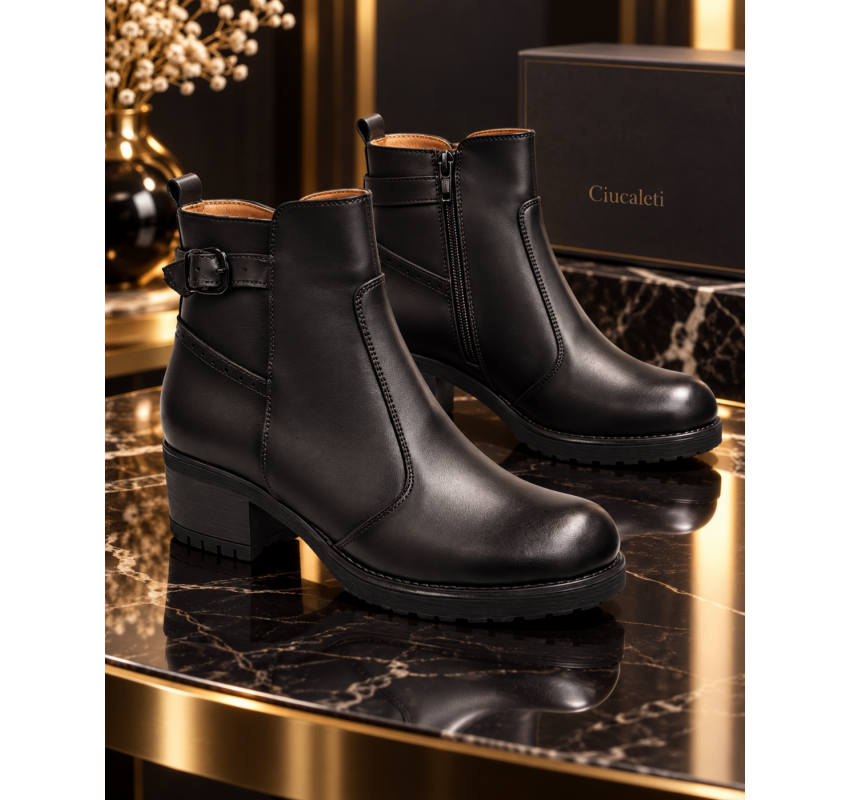 Ghete dama din piele naturala negre cu fermoar imblanite Maia - GD680N