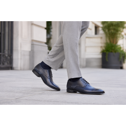 Pantofi barbati bleumarin din piele naturala, eleganti, cu siret si perforatii decorative GKR101BL