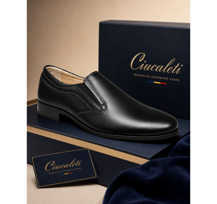 Pantofi barbati negri eleganti din piele naturala fara sireturi - GKR109NN