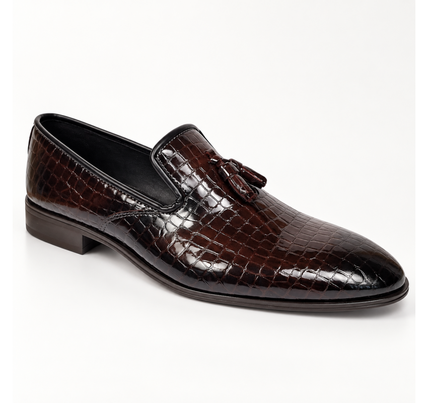 Mocasini barbati eleganti maro inchis din piele naturala matritata lacuita cu ciucuri GKR220MCR