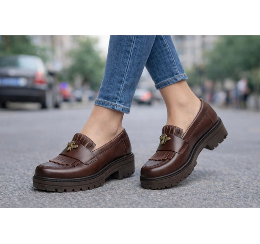 Pantofi dama maro cognac piele naturala cu talpa groasa si accesoriu albina