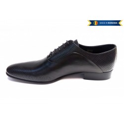 Oferta Marimea 42 Pantofi barbati eleganti din piele naturala cu perforatii L587N