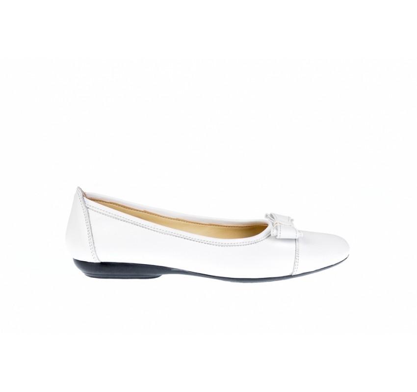 Oferta marimea 39 -  Balerini dama casual din piele naturala ELSA - LARENAALB