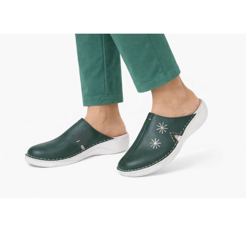 Oferta Marimea 38 Saboti medicali femei din piele naturala de culoare verde Med-Line BR298VERDE