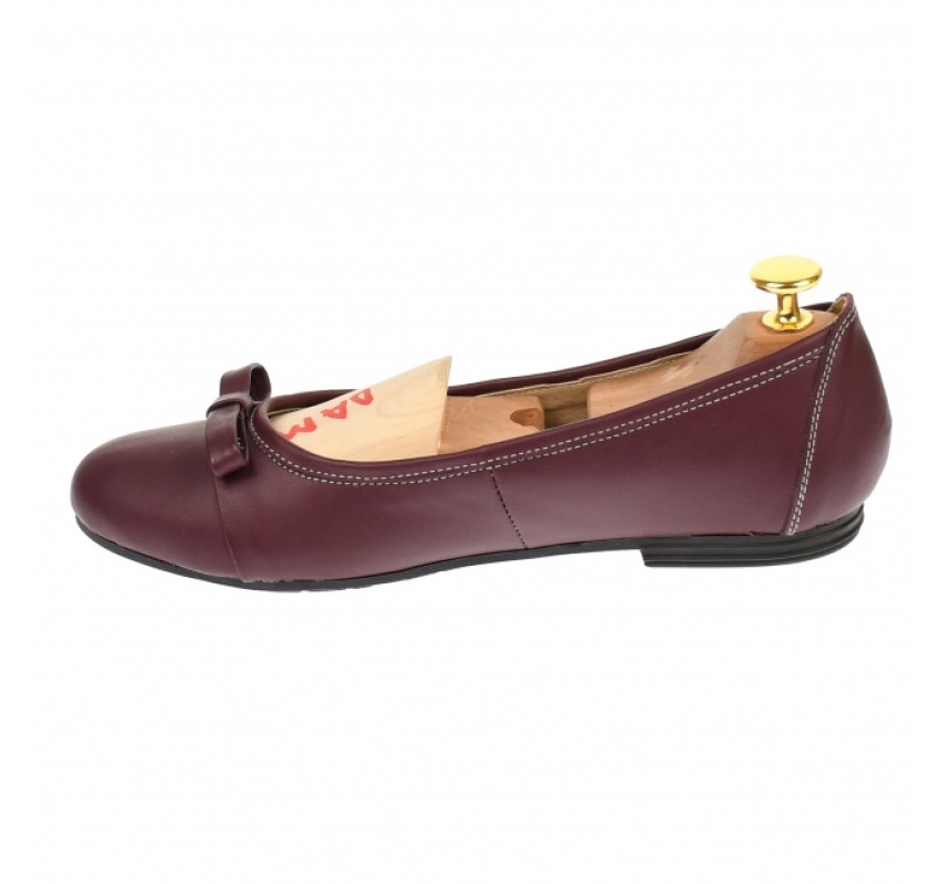 Oferta marimea 40 - Balerini dama, grena, casual, din piele naturala - Made in Romania LFLOGRENA Oferta marimea 40 - Balerini dama, grena, casual, din piele naturala - Made in Romania LFLOGRENA