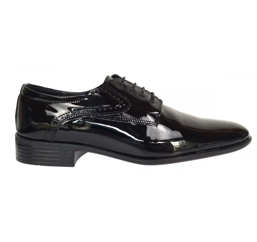 Pantofi barbati eleganti din piele naturala – Negru Lac Marimea 39 Pantofi barbati eleganti din piele naturala – Negru Lac Marimea 39