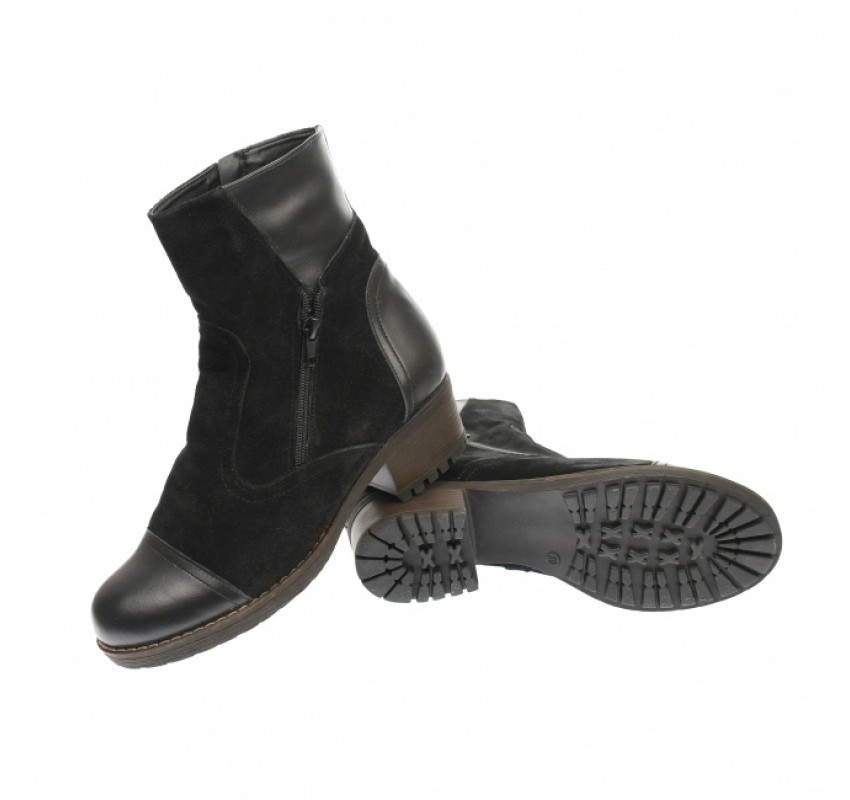 Oferta marimea 39 - Ghete dama din piele naturala, cu fermoar - Negru (imblanite) - LGNADIANVEL Oferta marimea 39 - Ghete dama din piele naturala, cu fermoar - Negru (imblanite) - LGNADIANVEL