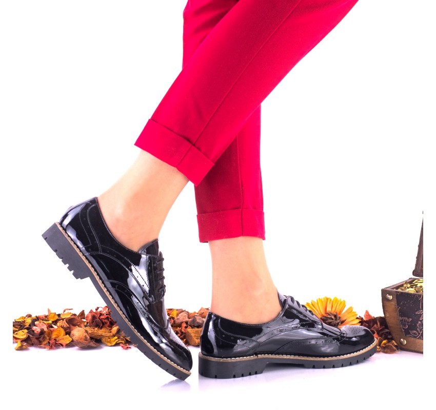 Oferta marimea 40 - Pantofi dama casual din piele naturala lacuita cu siret - LNA239NL