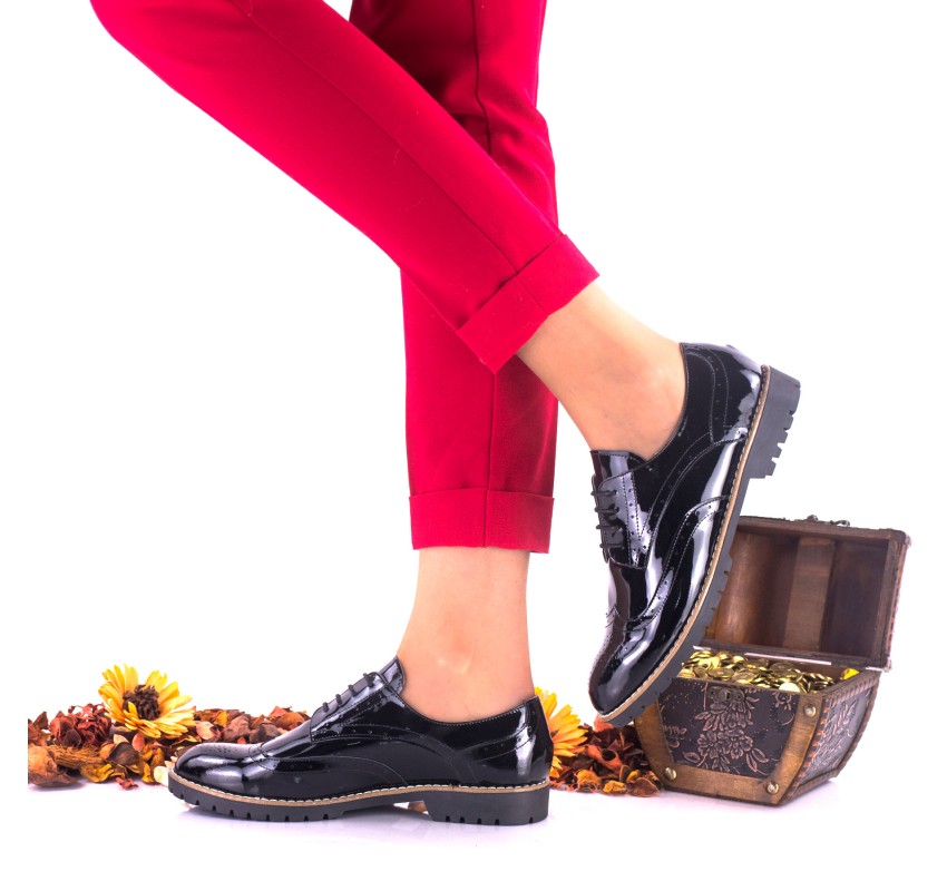 Oferta marimea 40 - Pantofi dama casual din piele naturala lacuita cu siret - LNA239NL