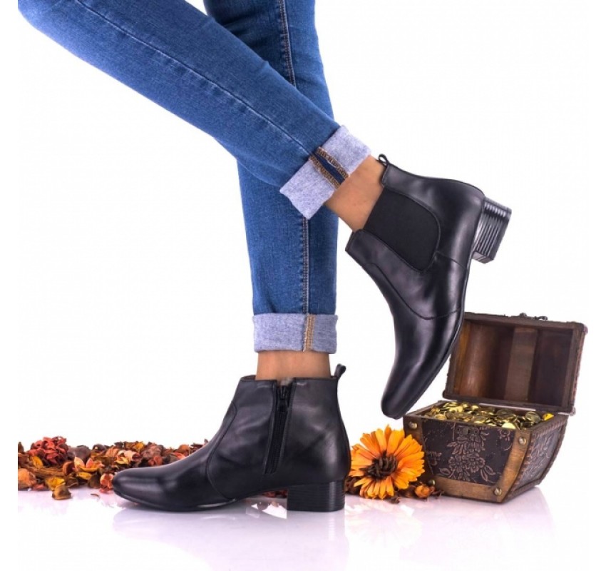 Oferta marimea 37, Botine dama negre din piele naturala cu fermoar - LNA275NP Oferta marimea 37, Botine dama negre din piele naturala cu fermoar - LNA275NP