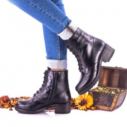 Oferta marimea   35,  - Botine dama negre din piele naturala cu siret - LNA278