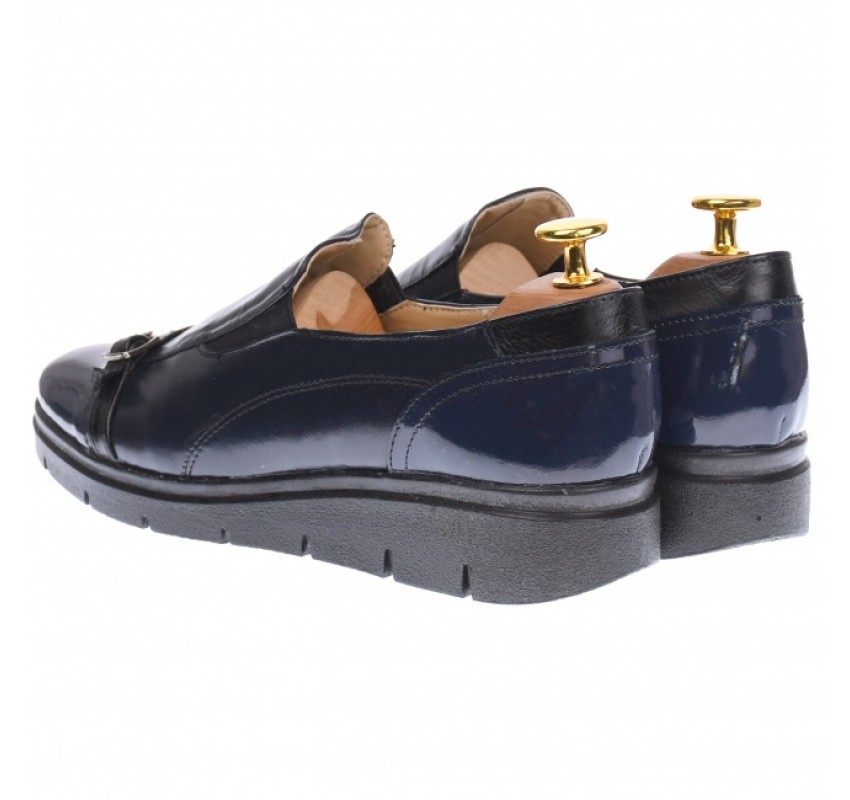 Oferta marimea 38 - Pantofi dama model casual din piele naturala, in combinatie cu piele lac, bleumarian, foarte comozi, - LP103BLMLAC Oferta marimea 38 - Pantofi dama model casual din piele naturala, in combinatie cu piele lac, bleumarian, foarte comozi, - LP103BLMLAC