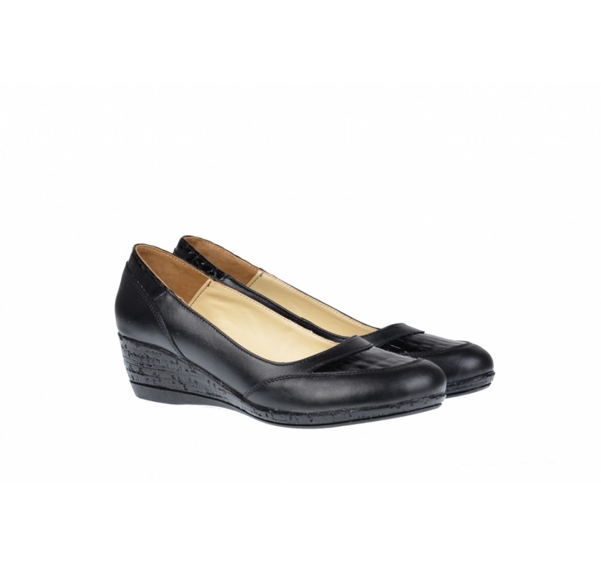 Oferta marimea 36, 37 -  Pantofi dama, piele naturala in combinatie cu piele lac, cu platforma - Made in Romania LP12N