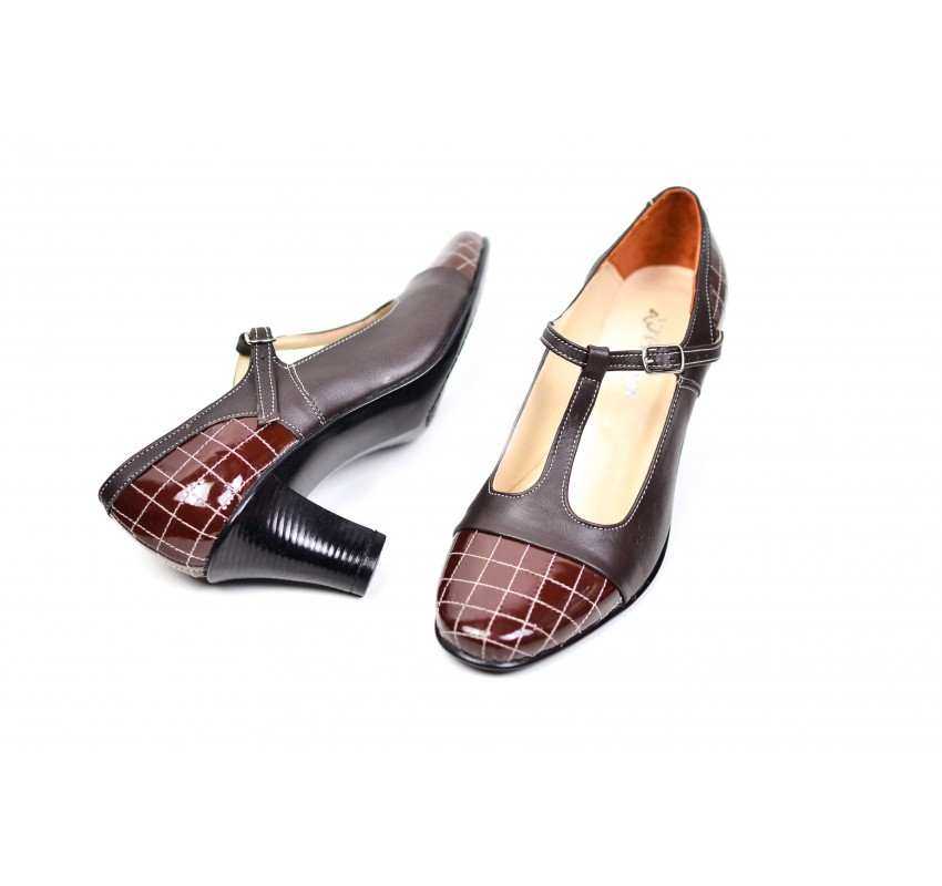 Oferta marimea 36 Pantofi dama piele naturala cu varf lacuit - eleganti - Made in Romania LP50M Oferta marimea 36 Pantofi dama piele naturala cu varf lacuit - eleganti - Made in Romania LP50M