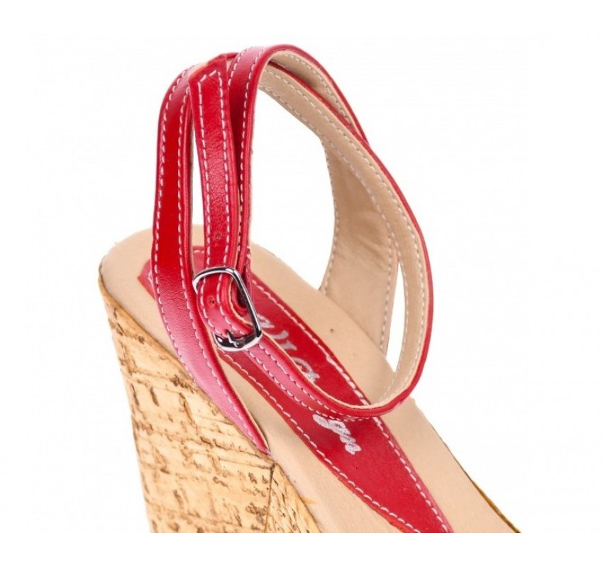 Oferta 37! Sandale dama, din piele naturala, cu platforma, rosii, Made in Romania - LS107R Oferta 37! Sandale dama, din piele naturala, cu platforma, rosii, Made in Romania - LS107R