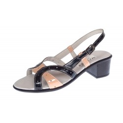 Oferta Sandale dama din piele naturala lacuita, negru nud Marimea 35