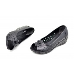 Pantofi dama decupati din piele naturala - Model negru LSV13110N
