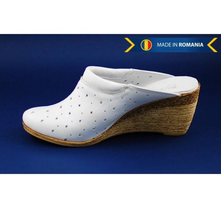 Oferta 36.37, 38 -   Saboti albi, de vara, din piele naturala, cu perforatii - LTEAALB