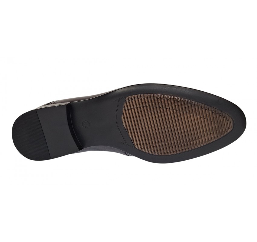 Pantofi barbati eleganti din piele naturala - Model Maro Milenium cu perforatii Marimea 41 Pantofi barbati eleganti din piele naturala - Model Maro Milenium cu perforatii Marimea 41
