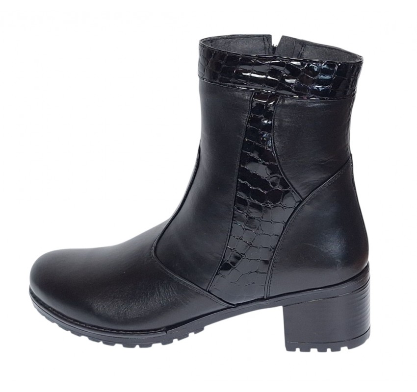 Ghete dama din piele naturala de culoare neagra imblanite Ada MVS83CRN