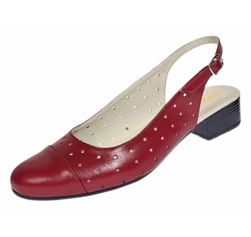Pantofi dama rosii din piele naturala perforata, cu bareta la spate si toc mic NA252ROSU