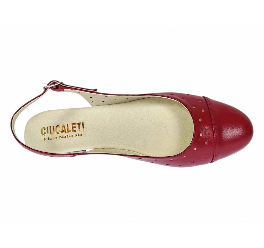 Pantofi dama rosii din piele naturala perforata, cu bareta la spate si toc mic NA252ROSU