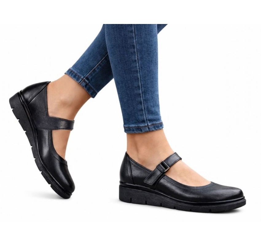 Marimea 36, 38 Pantofi dama din piele naturala cu talpa orto, negri inchidere velcro - P38N