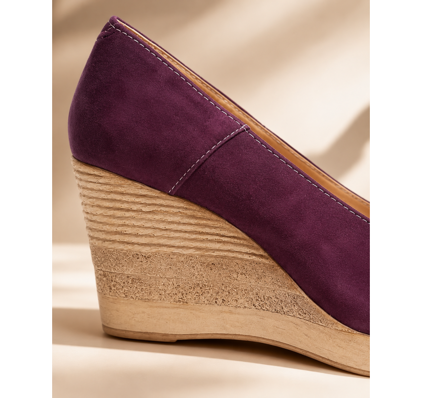 Pantofi dama mov din piele naturala intoarsa cu talpa tip pana de 7 cm P50MOV