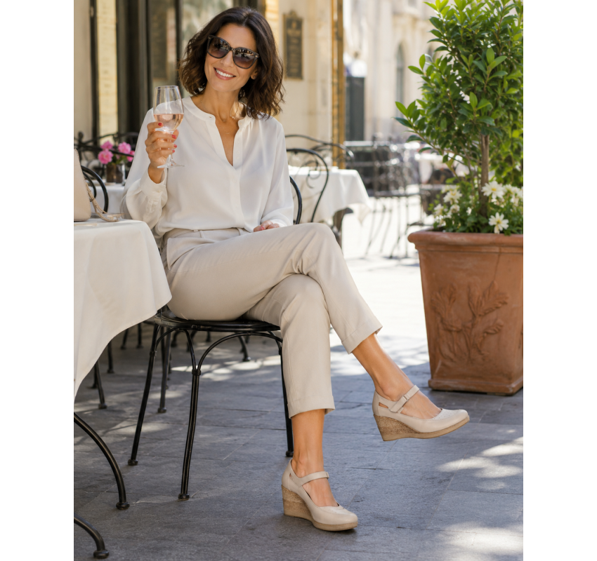 Marimea 37 Pantofi dama cu platforma din piele naturala Bej P9154BEJ