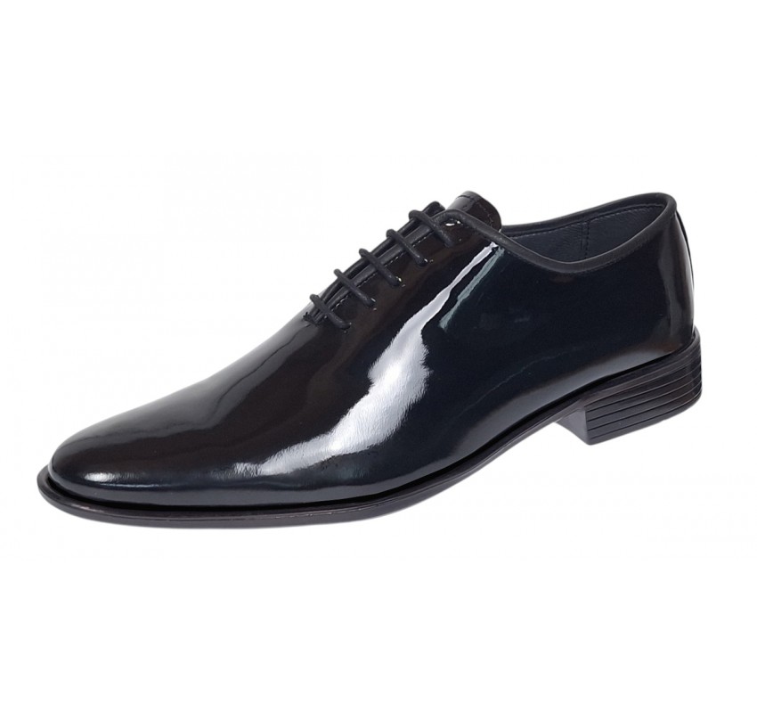 Reducere 38 Pantofi barbati negri lacuiti eleganti din piele naturala RGKR201LN