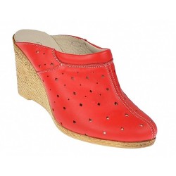 Saboti dama rosii de vara din piele naturala cu perforatii - Cod TEAROSU